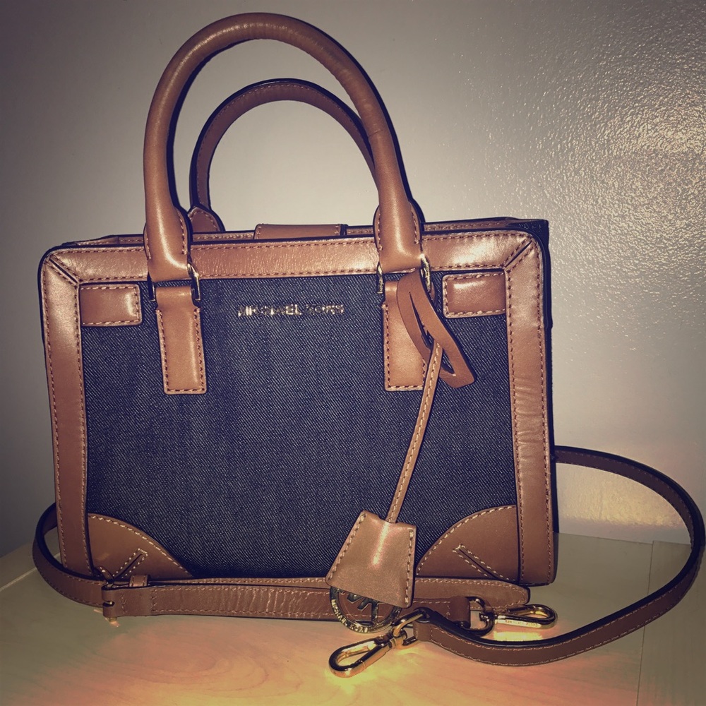 Authentic, gently used Michael Kors purse